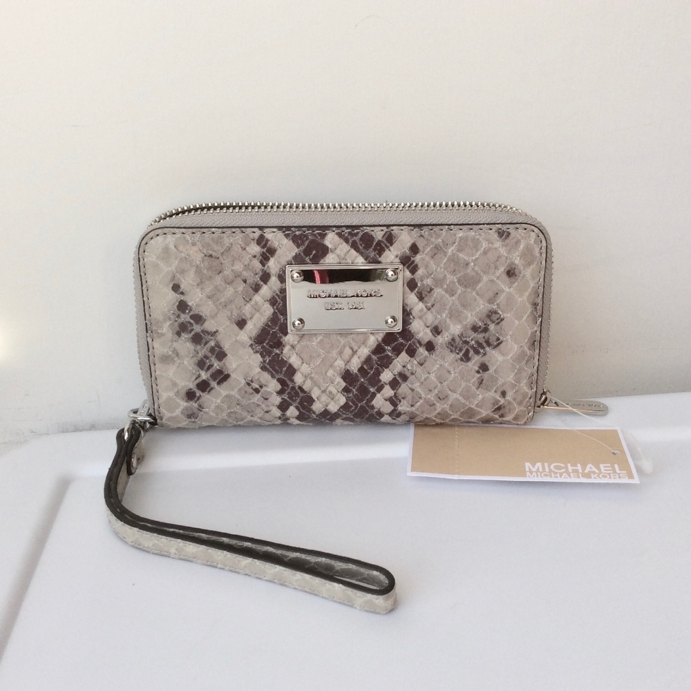 Michael Kors Lg MF Wristlet